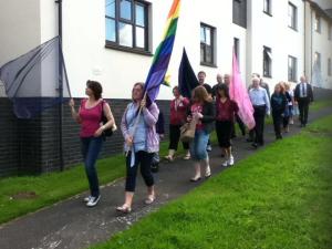 532147_421705737880706_1349433818_n